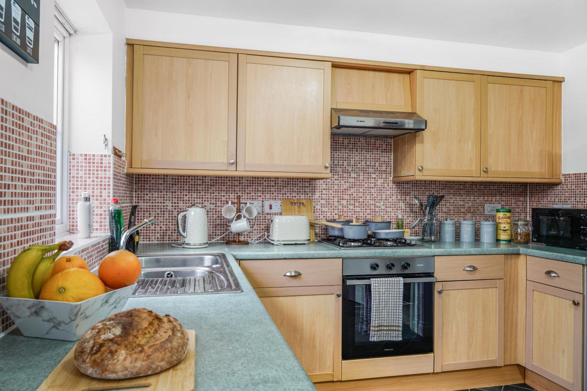 Station & Shops 3Min Walk I Heathrow 15 Mins I X2 Ensuites I Parking X2 Langley Marish Exterior foto
