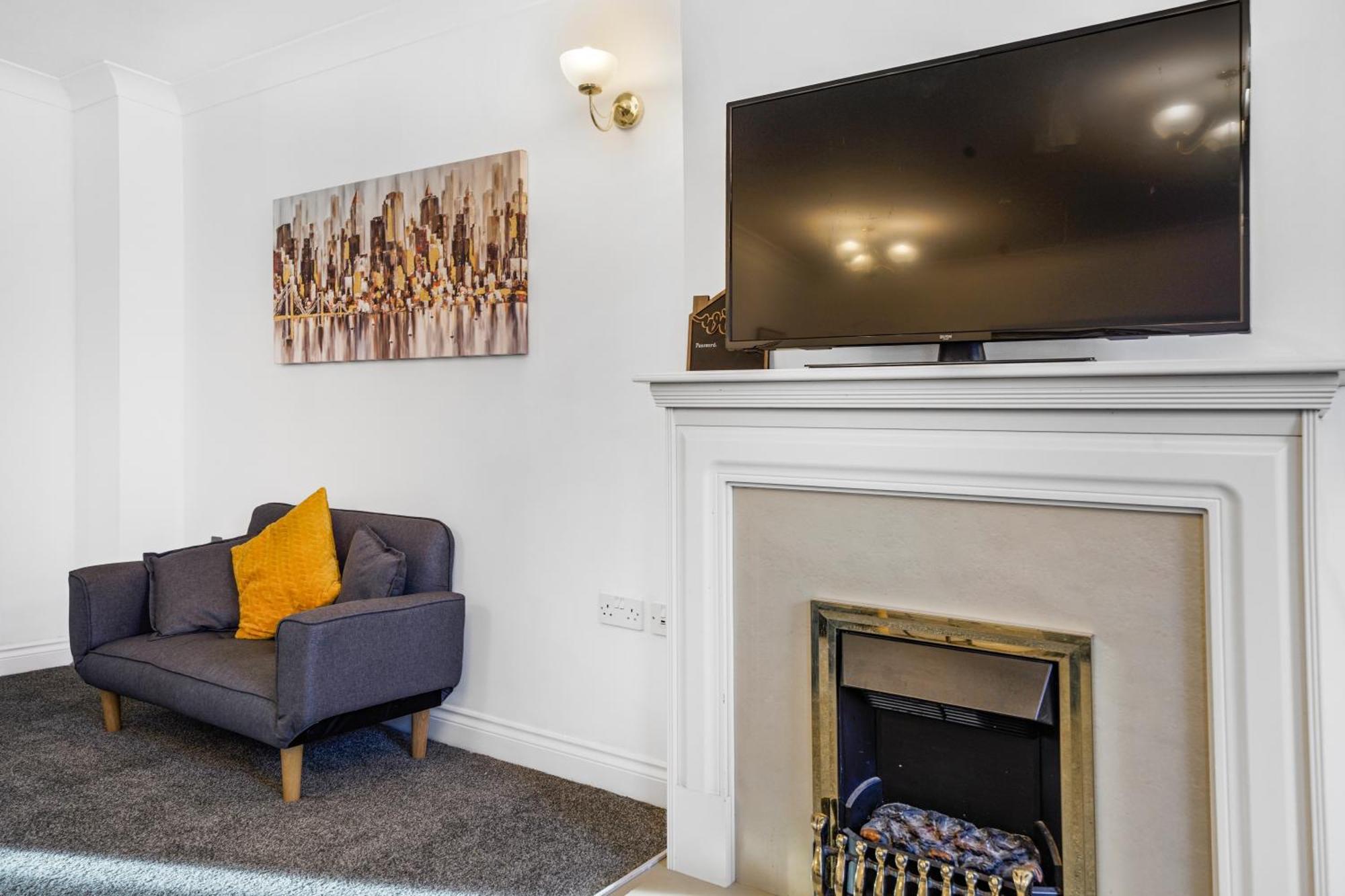 Station & Shops 3Min Walk I Heathrow 15 Mins I X2 Ensuites I Parking X2 Langley Marish Exterior foto